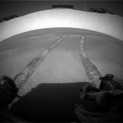 Tracks in the sand (2)
nessun commento
Parole chiave: Mars Panorama