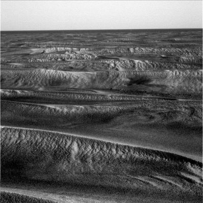 Dune-City (1) - Sol 515
Solo un piccolo promemoria: queste sono le dune che Opportunity ora deve attraversare per raggiungere Erebus Crater...

(Left Panoramic Camera Non-linearized Full frame EDR acquired on Sol 515 of Opportunity's mission to Meridiani Planum at approximately 12:59:23 Mars local solar time, camera commanded to use Filter 2)
Parole chiave: Mars dunes - Side Winders