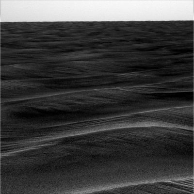 Dune-City (7) - Sol 515
Right Panoramic Camera Non-linearized Full frame EDR acquired on Sol 515 of Opportunity's mission to Meridiani Planum at approximately 13:22:48 Mars local solar time, camera commanded to use Filter 2 
Parole chiave: Mars dunes - Side Winders