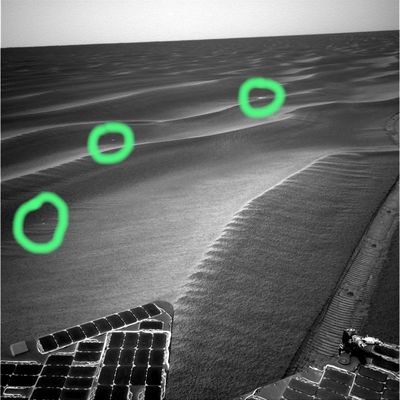 Side-Winders, Troughs and Outcrops - Sol 531 (3)
nessun commento
Parole chiave: Mars Panorama - Side Winders
