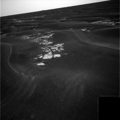 The Martian Paving...Again! (3) - Sol 542
Provate a riguardare le immagini dell'Olympus Mons (che sono proposte nella Sezione "Mars and His Moons") alla luce dell'interpretazione dei Ricercatori di Thunderbolts.

Forse, per creare un "paesaggio vulcanico", non è sempre necessario un vulcano nei paraggi...
Parole chiave: Etched Terrain