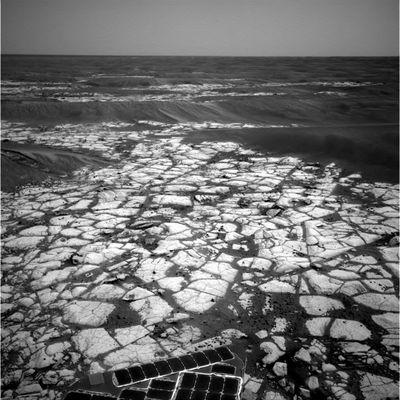 On the rim of Erebus Crater (14) - Sol 601
nessun commento
Parole chiave: Erebus Crater