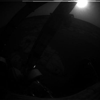 Up-Sun - Sol 647
Una bellissima "immagine artistica", una splendida "Postcard from Mars".
Parole chiave: Postcards from Mars - Erebus Region