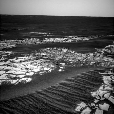 Dunes and outcrops - Sol 649
nessun commento
Parole chiave: Martian Dunes and outcrops - Meridiani Planum - Erebus Area