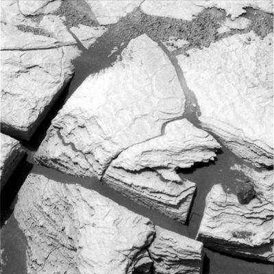 The "Martian Paving", from VERY close (3) - Sol 652
Frame fantastico, da guardare in full-size e poi provare a rifletterci sopra.
Parole chiave: Martian Paving - Erebus Area