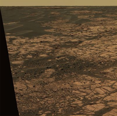 The "Martian Paving" in approximately true colors: the Olympia Panorama (1) - Sol 657
Difficile, dopo tutto quello che abbiamo già detto e scritto e dopo aver sentito anche alcune Vostre opinioni sui "Colori di Marte", continuare a fare commenti i quali abbiano un senso. Quello che vedete in questo frame e nei tre che seguono è Marte, Area Meridiani, Zona "Erebus Crater" in colori approssimativamente veri, secondo la NASA. Secondo noi, invece - ed anche se i frames sono esteticamente belli - si tratta di una (l'ennesima) allegra presa in giro. Forse noi non siamo Scienziati (almeno nel senso "classico" della parola), ma una cosa è certa: non siamo neppure gli stupidotti che i nostri Amici della NASA (e dell'ESA) credono di avere davanti.
Parole chiave: Martian Paving - Erebus Area