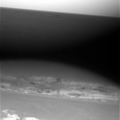 Meridiani's dawn (3) - Sol 673
Original caption:"Left Pan-Cam Non-linearized Full frame EDR acquired on Sol 673 of Opportunity's mission to Meridiani Planum at approximately 08:30:41 MLT. Camera commanded to use Filter 7 (432 nm)".
Parole chiave: Martian Dawn - Meridiani Planum