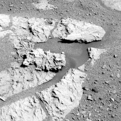 The Flowers and Leaves of Mars - Sol 679
Original caption:"Left Pan-Cam Non-linearized Sub-frame EDR acquired on Sol 679 of Opportunity's mission to Meridiani Planum at approximately 13:32:45 MLT.
Camera commanded to use Filter 5 (535 nm)".
Parole chiave: Unusual surface feature - Erebus Area