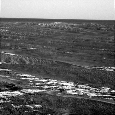 Big dunes, small dunes (1) - Sol 681
Una serie di frames - purtroppo - abbastanza evidentemente sfuocati, ma di notevole impatto visivo: questi sono (dovrebbero essere...) i dintorni di Erebus. 
La strada verso Victoria Crater si annuncia molto ardua.
Parole chiave: Martian Dunes, Ripples and Outcrops - Meridiani Planum - Erebus Area