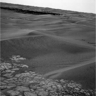 The rocky rim and outcrops of Erebus Crater (3)
Caption originale:"Right PanCam Non-linearized Full frame EDR acquired on Sol 733 of Opportunity's mission to Meridiani Planum at approximately 11:30:59 MLT.
Camera commanded to use Filter 1 (436 nm)".
Parole chiave: The Rim of Erebus Crater