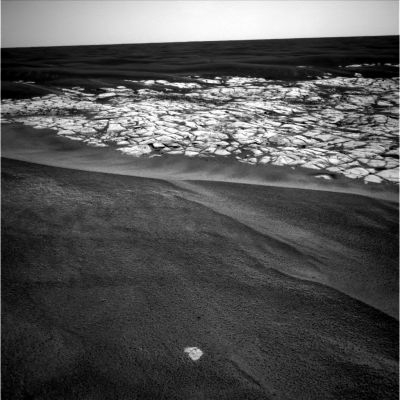 Like an island, in a Sea of Dust... (2) - Sol 753
nessun commento
Parole chiave: Erebus' Area - Outcrops