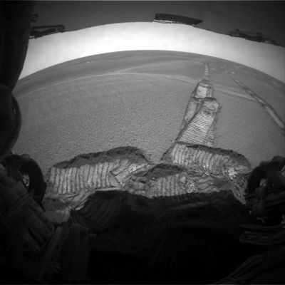 Tracks and Trench - Sol 762
Caption NASA originale:"Left Rear HazCam Non-linearized Full frame EDR acquired on Sol 762 of Opportunity's mission to Meridiani Planum at approximately 13:20:03 MLT".
Parole chiave: Martian "disturbed" Soil - Meridiani Planum