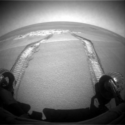 Crossing the dunes... - Sol 778
Caption originale:"Right Front HazCam Non-linearized Full frame EDR acquired on Sol 778 of Opportunity's mission to Meridiani Planum at approximately 12:24:25 MLT".
Parole chiave: Martian Surface - Rover tracks