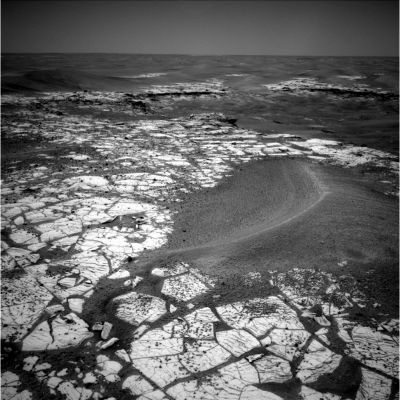 The Beautiful "Martian Paving"! (3) - Sol 817
nessun commento
Parole chiave: Martian Paving