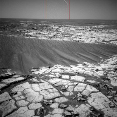 Another (!) "streak" in the Martian Skies - Sol 821
Sono "cieli affollati" i cieli di Marte? A giudicare dalle più recenti immagini che ci giungono dal Pianeta Rosso si direbbe proprio di si e quindi...

Vediamo: si potrebbe trattare di un (ennesimo) UFO in transito oppure di una nuova (luminosissima) "shooting star" diurna - il frame è stato ottenuto alle 13:01 MLT (vedi la caption NASA originale a fine commento).
Entrambe le eventualità sono affascinanti ed accattivanti (a proposito, ancora una volta complimenti al nostro nuovo Ricercatore Esterno – promozione ottenuta sul campo, in data odierna – il Dr Gianluigi Barca!), ma noi dobbiamo essere pragmatici, come il nostro ruolo di Ricercatori e Divulgatori ci impone.

Qual'è dunque il punto? Il punto è che, come molti di Voi già sapranno, non sempre (a dispetto di quanto invece può apparire leggendo le nostre pagine) è cosa semplice il distinguere, in una fotografia (peraltro di non buona qualità) fra “oggetto reale” e semplice “photoartifact”.
Nello specifico, in questo caso di specie, noi NON siamo in condizioni di operare una scelta precisa: lo "streak", se provate anche Voi stessi ad analizzarlo (basta che lo ingrandiate un poco, senza sgranare il frame), presenta caratteristiche congrue sia con la nozione di photoartifact (a tratti è troppo netto e troppo "piatto") – specialmente nella sua sezione superiore –, sia con la nozione di oggetto reale (si vede una traiettoria leggermente arcuata, una luminosità variabile, una densità luminosa relativamente omogenea ed una "testa" brillante – una caratteristica, quest'ultima, tipica delle fotografie di stelle cadenti) – nella sua sezione inferiore. 
Inoltre (e qui non serve essere degli esperti per farci caso), poco al di sotto della "testa" dell'ipotetica stella cadente, si vedono (praticando dei notevoli ingrandimenti del frame – e non fa nulla se l’immagine a quel punto si sgrana) tracce nettissime di una possibile alterazione digitale. 
E non è tutto: c’è un’ampia porzione di cielo (una “fetta” vera e propria, dai limiti netti e definiti) che appare essere stata – in qualche modo – "passata al setaccio": controllate la pixellatura della “fetta” delimitata dalle linee rosse che abbiamo tracciato per definirne i confini e constatate Voi stessi come, in quella regione di frame, qualcuno è intervenuto in maniera radicale pasticciando la tessitura originale del frame e creando dei veri e propri “grumi” di pixels i quali, ad occhi esperti, hanno tutta l’apparenza di essere la prova tangibile di un’ennesima manipolazione e, probabilmente, di un ennesimo cover-up.

La NASA, ovviamente, non commenta. Ma che cosa c’è nel Cielo di Marte?!? 

Caption NASA originale:”Left NavCam Non-linearized Full frame EDR acquired on Sol 821 of Opportunity's mission to Meridiani Planum at approximately 13:01:56 MLT”.


Parole chiave: Mars Panorama - Controversial - Possible Anomaly/Alteration