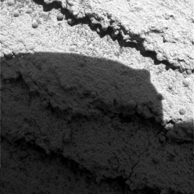 Martian Soil and Berries (2) - Sol 826
Caption NASA originale:"Microscopic Imager Non-linearized Full frame EDR acquired on Sol 826 of Opportunity's mission to Meridiani Planum at approximately 11:56:54 MLT. 
Microscopic Imager dust cover commanded to be OPEN".
Parole chiave: Microscopic Imager - Martian Soil and Berries