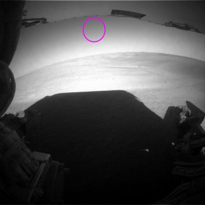 Under "strict" observation! (4) - Sol 836
Caption NASA:"Left Rear HazCam Non-linearized Full frame EDR acquired on Sol 836 of Opportunity's mission to Meridiani Planum at approximately 13:32:17 MLT".
Parole chiave: Mars Panorama - Controversial - Possible Anomaly/Alteration