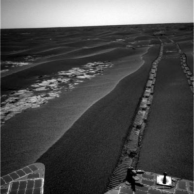 Deep tracks on the sands around Beagle Crater (1) - Sol 884
nessun commento
Parole chiave: Martian Surface - Rover Tracks