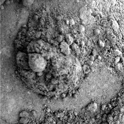 Unbelievable "Surface Texture" (1) - Sol 928
Caption NASA originale:"Microscopic Imager Non-linearized Full frame EDR acquired on Sol 928 of Opportunity's mission to Meridiani Planum at approximately 12:21:57 MLT.
Microscopic Imager dust cover commanded to be OPEN".
Parole chiave: Microscopic Imager (MI) - Martian Sand and Berries