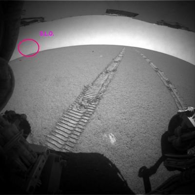 Never alone! - Sol 951
nessun commento
Parole chiave: Martian Panorama - Possible Star-Like Object