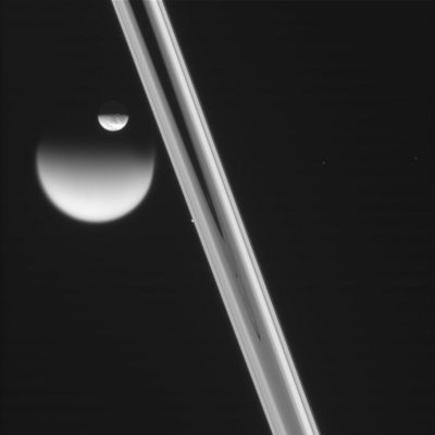 "Family Group": Prometheus, Dione and Titan
Original caption:"N00041980.jpg was taken on October 17, 2005 and received on Earth October 18, 2005. The camera was pointing toward PROMETHEUS - approximately 2.358.256 Km away - and the image was taken using the CL1 and CL2 filters. This image has not been validated or calibrated".
Parole chiave: Saturn's Moons - Prometheus, Dione and Titan