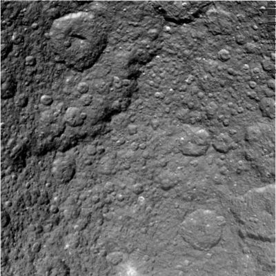Steep Scarps, Craters and Peaks
N00043397.jpg was taken on November 26, 2005 and received on Earth November 27, 2005. The camera was pointing toward Rhea that, at the time, was approximately 65.083 Km away.
The image was taken using the CL1 and GRN filters.
Parole chiave: Saturn's Moons - Rhea