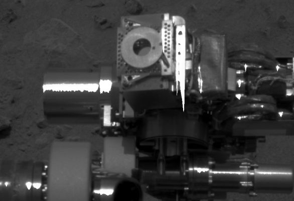 The "Moessbauer Spectrometer" - Sol 39
Caption NASA originale:"This close-up image of the MER Spirit’s Instrument Deployment Device - or “Arm” - shows the donut-shaped plate on the Moessbauer Spectrometer. This image makes it easy to recognize the imprint left by the instrument in the Martian soil at a location called “Peak” on Sol 43 (February 16, 2004). This image was taken by the Rover’s PanCam on Sol 39 ".
Parole chiave: Scientific Equipment onboard the Rovers