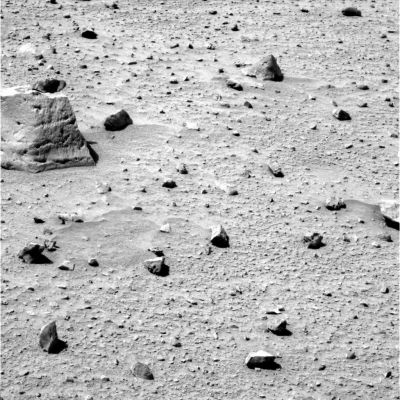 Closing on to the lonely boulder... - Sol 40
nessun commento
Parole chiave: Mars rocks, sand and debris