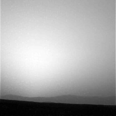 Dawn over Gusev Crater (1) - Sol 94
Forse si tratta di frames ridondanti, ma vedere - sia pure solo in una fotografia - l'alba su un Pianeta che non è la Terra, oggi, a noi continua a sembrare un miracolo ed un evento a metà tra la Realtà e la Mètafisica.
Si tratta di 3 frames PanCam che iniziano alle 6:07 MLT.
Parole chiave: Postcards from Mars