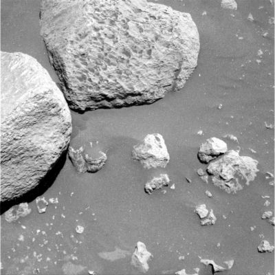 Shifting angles or moving rocks? (2)
vedi il commento al frame che precede
Parole chiave: Mars rocks, sand and debris - Controversial image