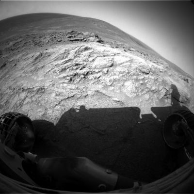 Panorama - Sol 473 (1)
Una serie di scatti dei dintorni del Rover Spirit, ripresi nelle prime ore del pomeriggio Marziano. Gli spunti che queste istantanee da Marte ci offrono sono, come quasi sempre accade, davvero tanti; le speculazioni che si possono fare, sono innumerevoli. Noi, così da non annoiarVi con le nostre usuali chiacchiere, Vi lasciamo in pace e Vi invitiamo a guardare tutti questi frames con curiosità e mente aperta.
E siamo certi che anche Voi riuscirete a scoprire dettagli davvero molto, molto interessanti...
Parole chiave: Mars Panorama