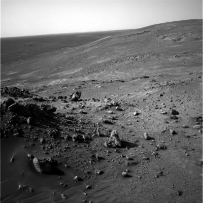 A close "hollow" and the distant panorama (4)
nessun commento
Parole chiave: Mars Panorama