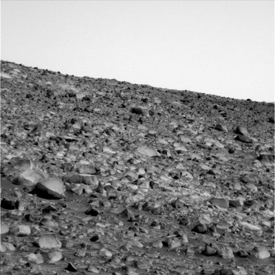 Rocks, boulders and dust on the way to the Summit (5) - Sol 519
nessun commento
Parole chiave: Mars rocks, sand and debris