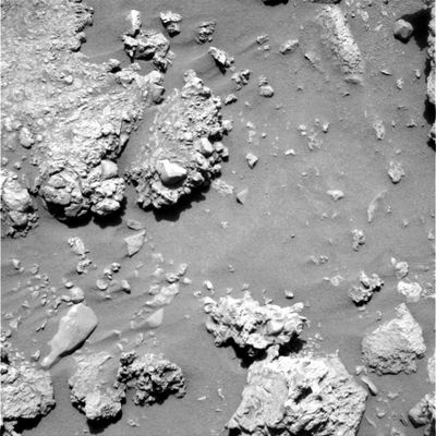 More unusual rocks from Sol 551 (5) - close up
nessun commento
Parole chiave: Mars rocks, sand and debris