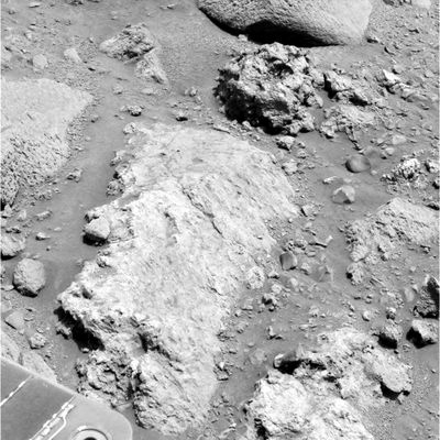 Spectacular and strange stones (4) - Sol 554
nessun commento
Parole chiave: Mars rocks, sand and debris