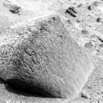 Rocks: Sol 558 (2)
nessun commento
Parole chiave: Mars rocks, sand and debris