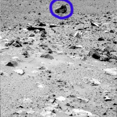 Unusual stone or just a "blurry" frame? - Sol 567
nessun commento
Parole chiave: Mars rocks, sand and debris - Controversial image