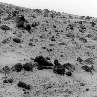 Rocks: Sol 577 (2)
vedi il commento svolto per il frame precedente
Parole chiave: Mars rocks, sand and debris - Controversial image