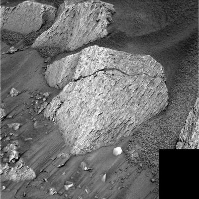 Sometimes...Close views are like watching from the orbit! (2) - Sol 586
nessun commento
Parole chiave: Mars rocks, sand and debris - Controversial image