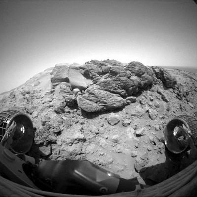 Martian Landscape from Hillary Outcrop (2) - Sol 625
nessun commento
Parole chiave: Mars rocks, sand and debris - Hillary Outcrop