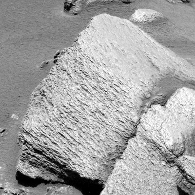 Rocks (detail mgnf 1) - Sol 626
nessun commento
Parole chiave: Mars rocks, sand and debris