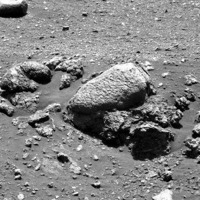 Strange stones (2) - Sol 648
nessun commento
Parole chiave: Mars rocks, sand and debris