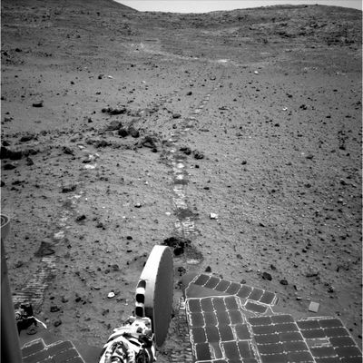 Rocky Landscape (1) - Sol 667
Tante immagini dei dintorni di Spirit, ottenute durante le prime ore del pomeriggio Marziano relativo al Sol 667. 
Si tratta di una serie di istantanee molto interessanti che ci mostrano le solite rocce (pseudo-rocce: rectius) dalle forme bizzarre ed in più, ma solo in qualche frame, le altrettanto consuete abrasioni digitali "Made in NASA".

Buona visione!
Parole chiave: Mars Panorama