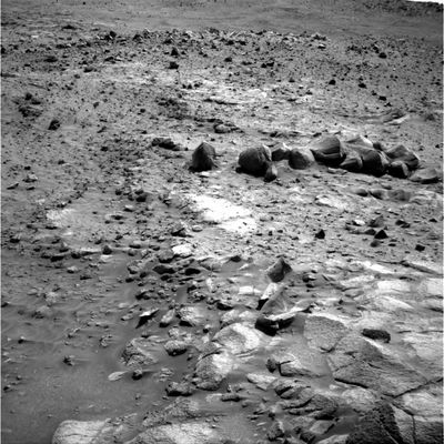 Unusual rocks near Spirit (1) - Sol 671
nessun commento
Parole chiave: Mars rocks, sand and debris
