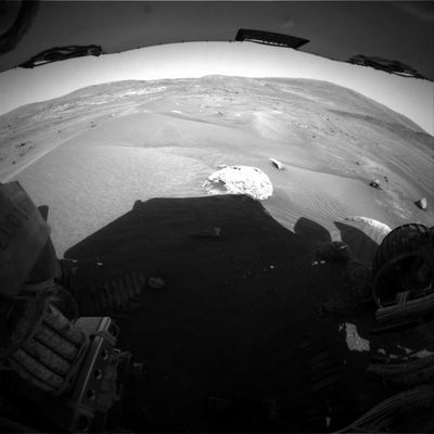 Front-View - Sol 712
nessun commento
Parole chiave: Mars rocks, sand and debris