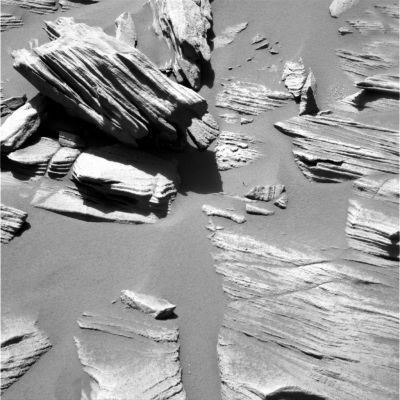 The "Burns Cliff of Gusev Crater" (4) - Sol 748
nessun commento
Parole chiave: Unusual surface feature - Home Plate Area