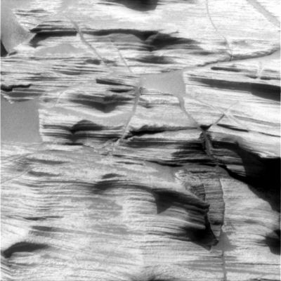Home Plate, from very close (4) - Sol 749
Caption originale:"Right PanCam Non-linearized Full frame EDR acquired on Sol 749 of Spirit's mission to Gusev Crater at approximately 12:14:31 MLT.
Camera commanded to use Filter 7 (1009 nm)".
Parole chiave: Mars Rocks, Sand and Debris - Extremely Anomalous Surface Feature