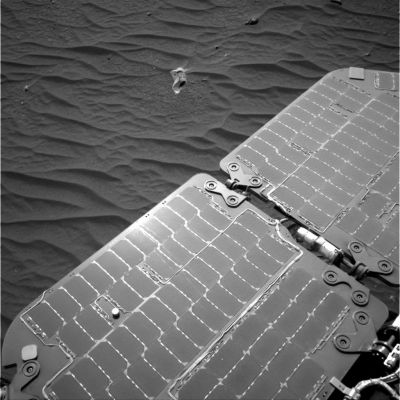 Solar Panels and "Little Rock" - Sol 788
nessun commento
Parole chiave: Mars rocks, sand and debris