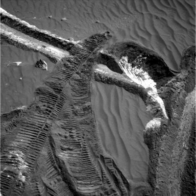 Tracks, salts and sulphates (4) - Sol 792
nessun commento
Parole chiave: Martian Surface - Rover tracks
