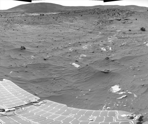 Spirit's Winter Haven: the surroundings (1)
Caption NASA originale:"In time to survive the Martian Winter, NASA's MER Spirit has driven to and parked on a North-facing slope in the Columbia Hills. 
This vantage point will optimize solar power during the upcoming Winter Season and maximize the vehicle's ability to communicate with the NASA Odyssey orbiter. 
Top science priorities for the coming months are:

1. a detailed, 360° panorama using all 13 filters of the PanCam;
2. a study of surface and subsurface soil properties and 
3. monitoring of the atmosphere and its changes".
Parole chiave: Mars Panorama